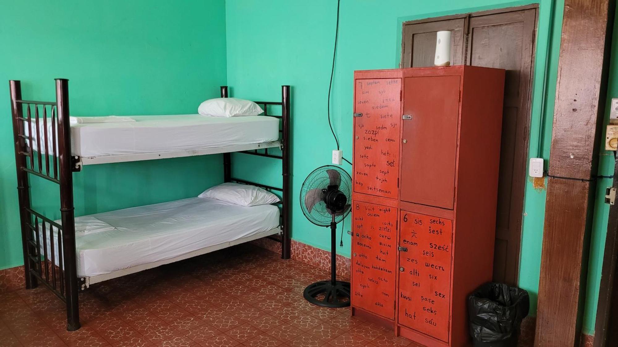 Casa Kraken Hostel Puerto Vallarta Bagian luar foto