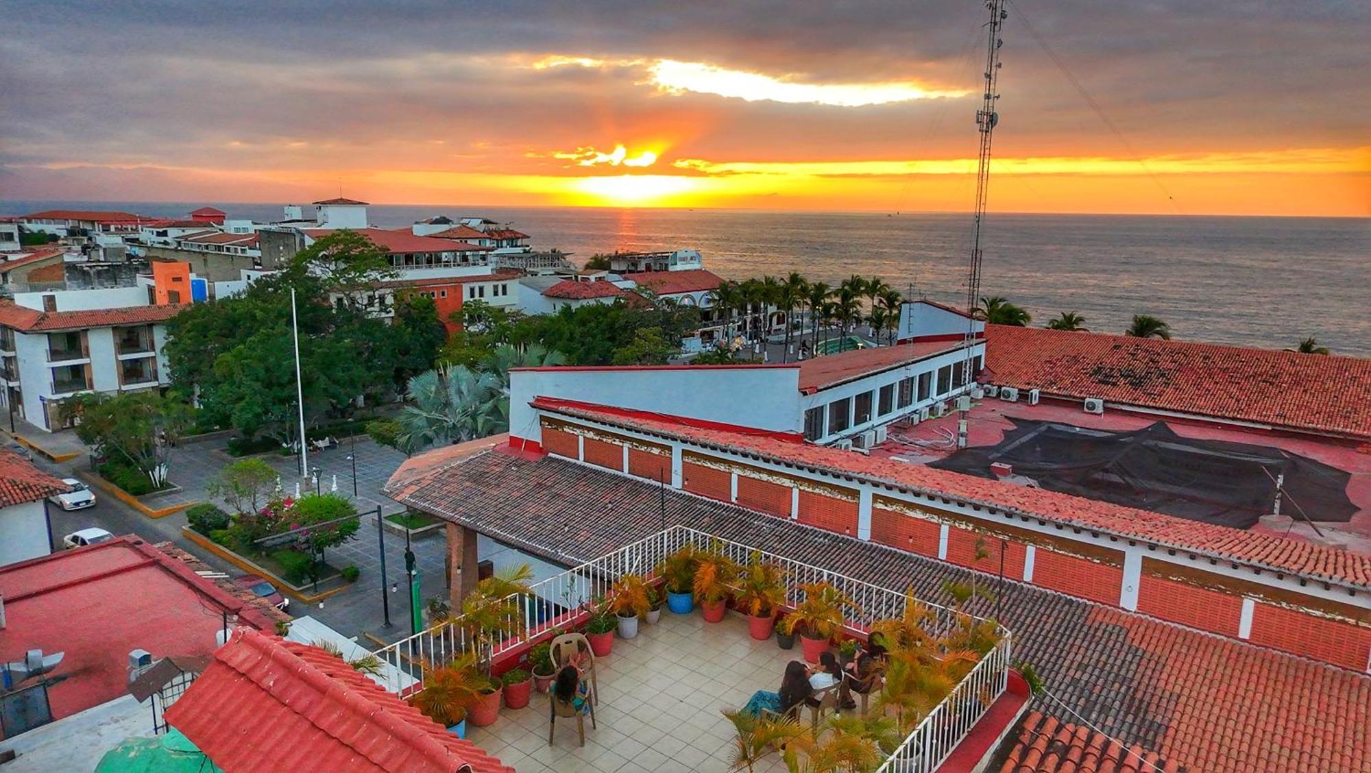 Casa Kraken Hostel Puerto Vallarta Bagian luar foto